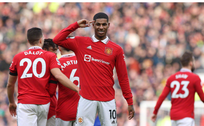 国少球员提 国少球员提