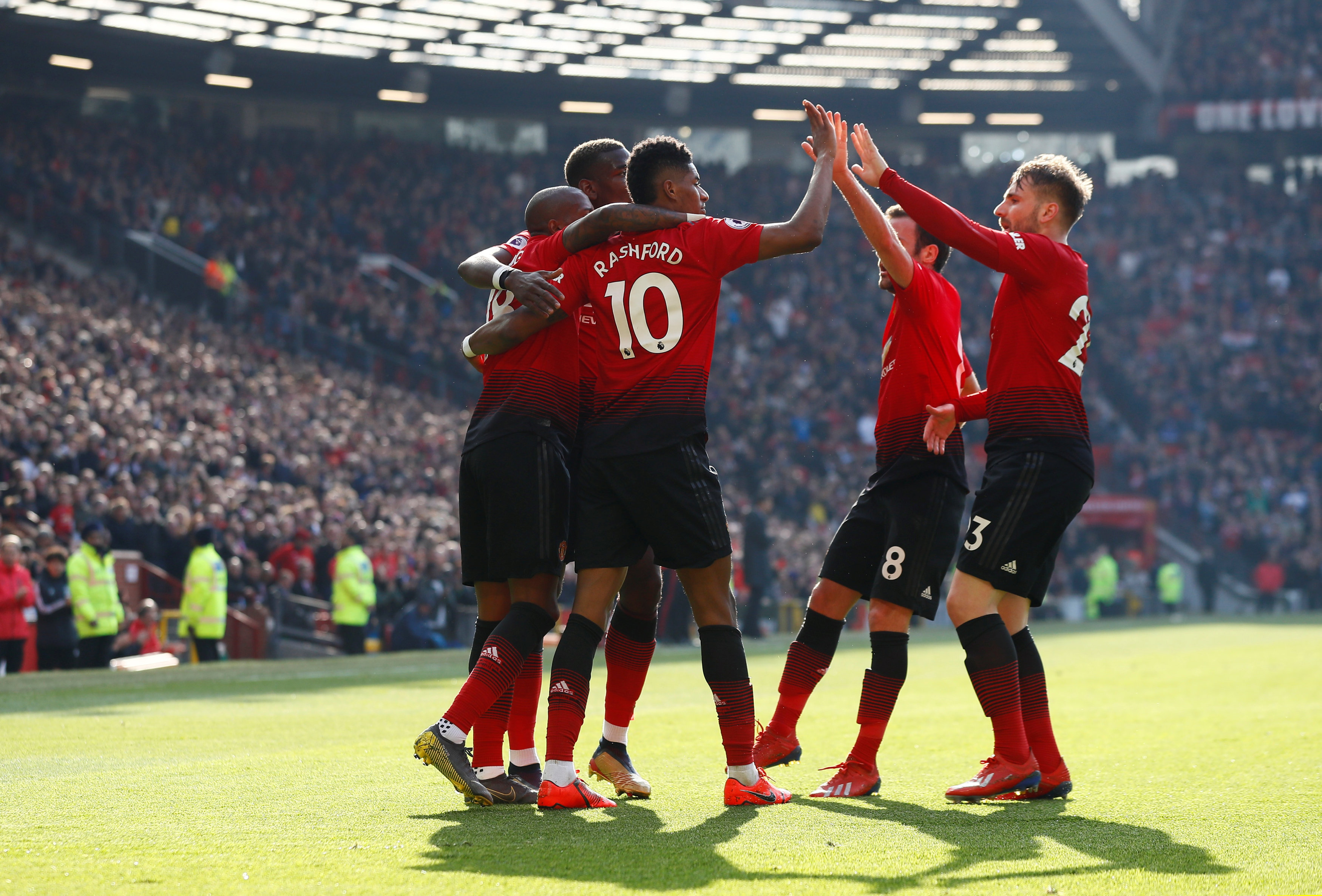 蓬勃发展 蓬勃发展