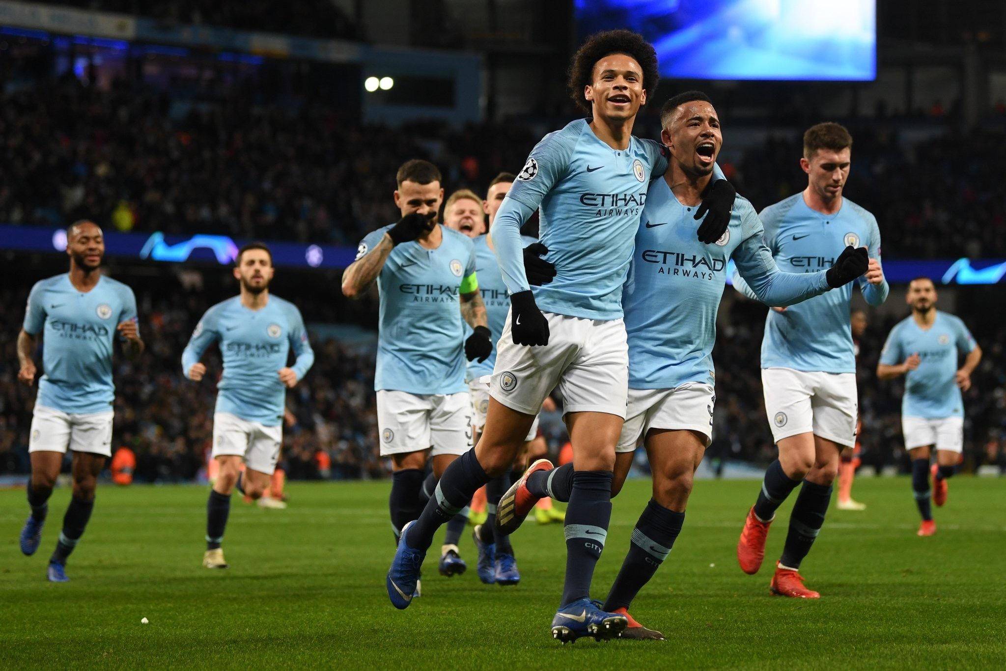 迫使小勒布 迫使小勒布