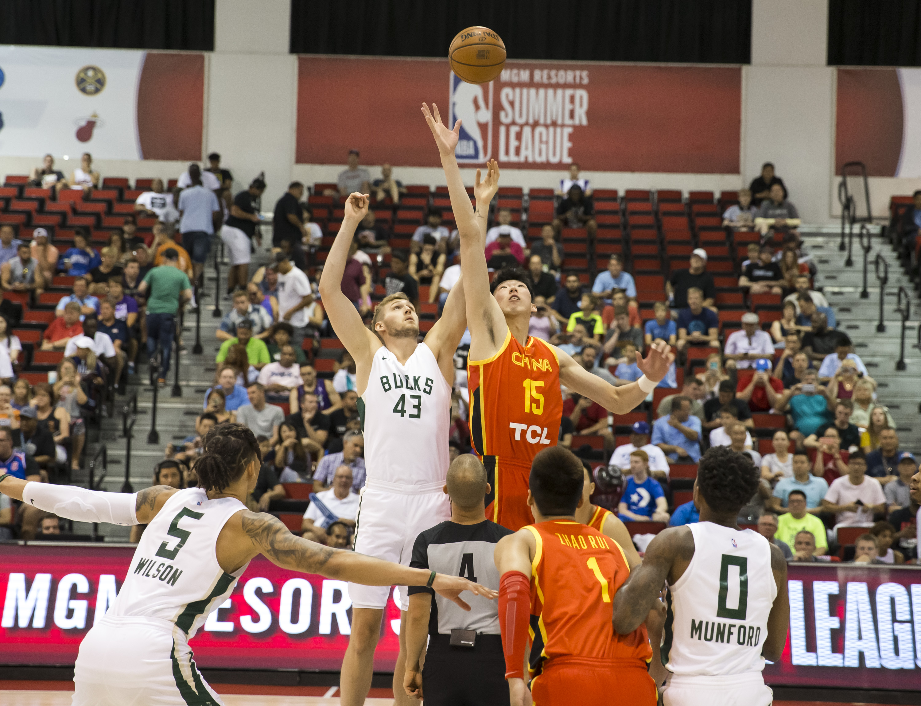 艾弗森与科 艾弗森与科